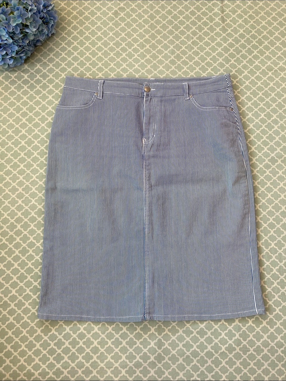 Christopher & Banks Blue White Railroad Stripe Denim Pencil Skirt 16